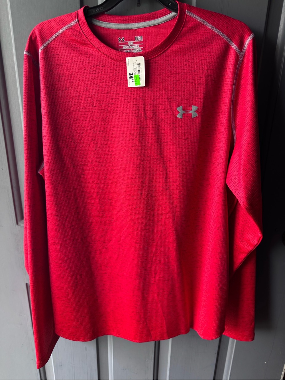 LG Men’s Long Sleeve Performance Shirt in Red